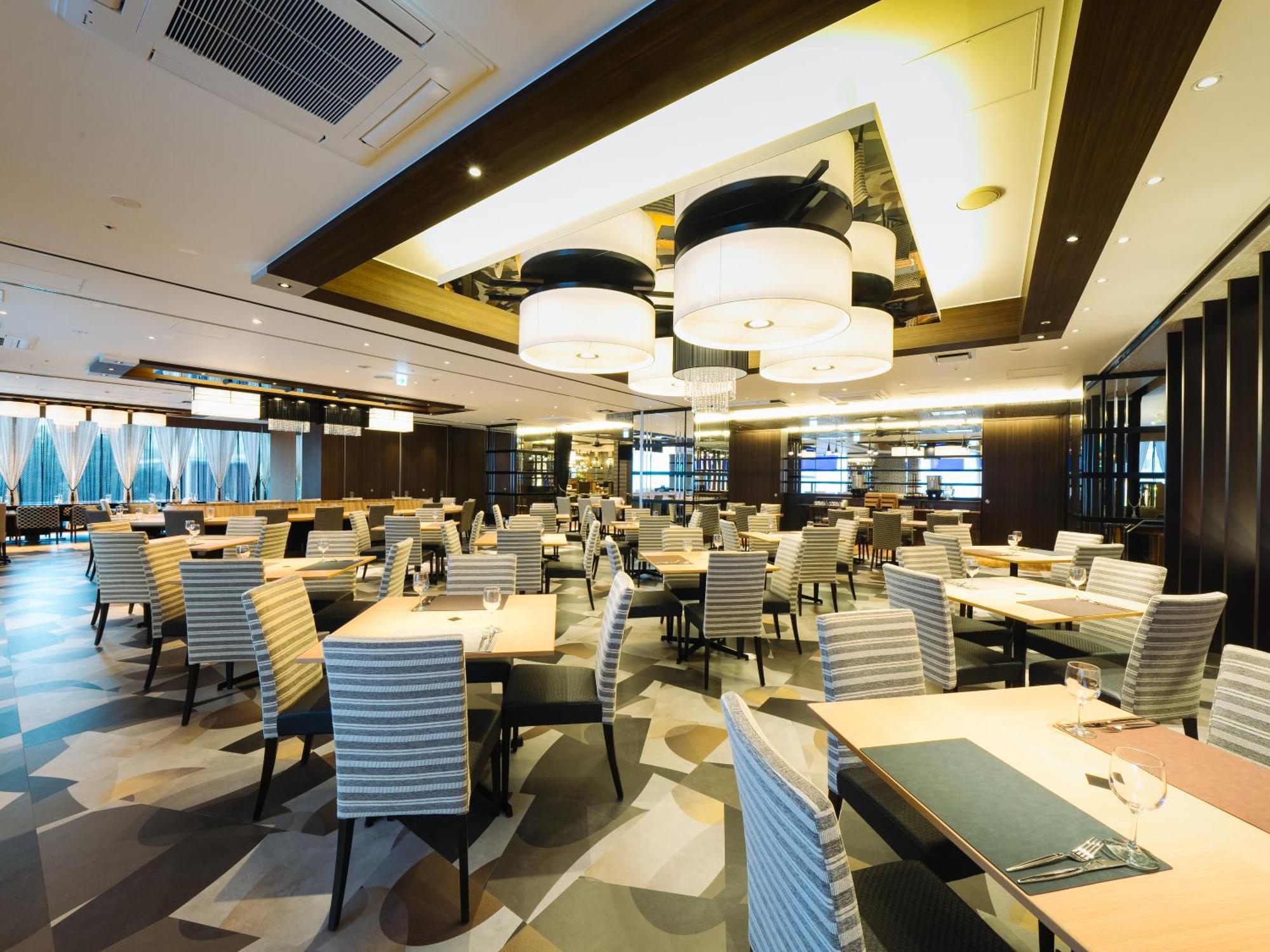 Apa Hotel & Resort Osaka Namba Ekimae Tower Экстерьер фото